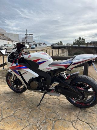 Honda CBR1000RR 2008