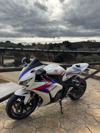 Honda CBR1000RR 2008