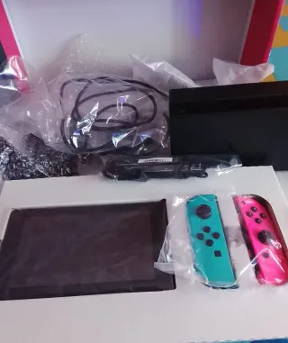 Nintendo Switch con giochi e controller