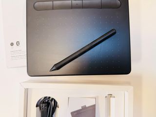 Tableta Gráfica Wacom Intuos Small Negra