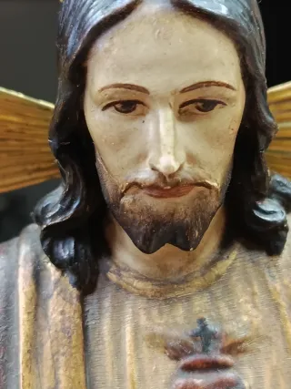 Escultura Corazón de Jesús antigua Olot