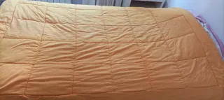 Edredón naranja poliéster