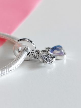 CHARM HUELLA GATO AZUL COLGANTE PARA PANDORA CAJA