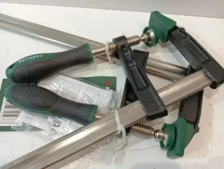 2 Sargentos PARKSIDE 2700 Nm