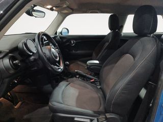 MINI Cooper Cooper D