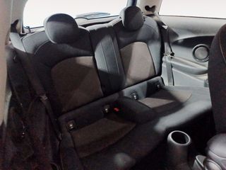 MINI Cooper Cooper D