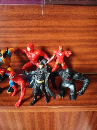 Lote 10 Figuras PVC Marvel Varias