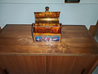 Cofanetto portagioie vintage in latta