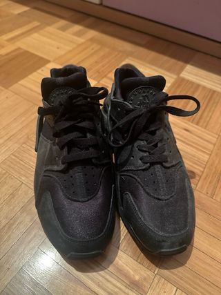 Nike Huarache Negras Talla 40