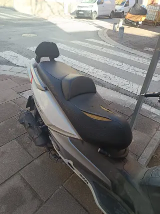 Moto Sym Joymax 125cc