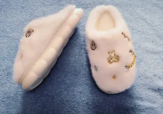 Chanclas blancas con adornos dorados, mujer /38-39