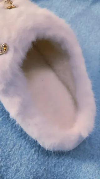 Chanclas blancas con adornos dorados, mujer /38-39