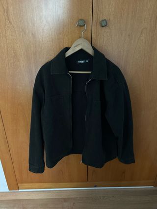 Chaqueta Negra Pull&Bear
