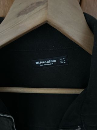 Chaqueta Negra Pull&Bear