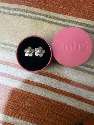 Pendientes Tous Plata y Perla Flores