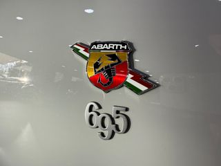 Fiat ABARTH 695 ESSEESSE COLLECTOR ́S EDITION 180c