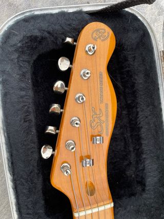 Guitarra Telecaster muy Mejorada