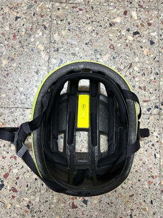 Casco POC con MIPS