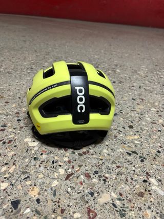 Casco POC con MIPS