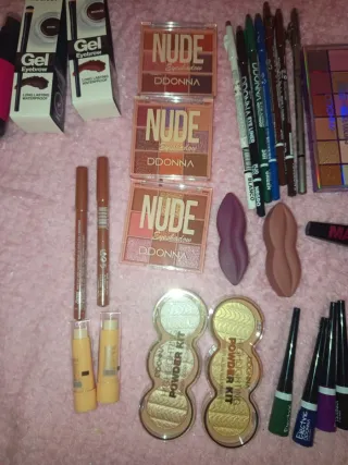 MEGAPACK 31 productos maquillaje