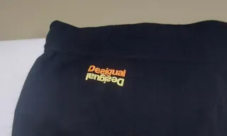 Falda Desigual Negra con Corazones