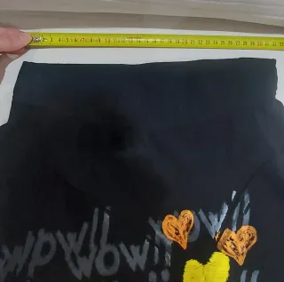 Falda Desigual Negra con Corazones