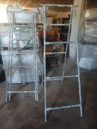 Andamio o poriquitas  o escalera  2m de alto