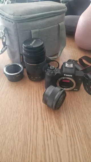 Cámara Canon EOS M50 Mark II + Accesorios