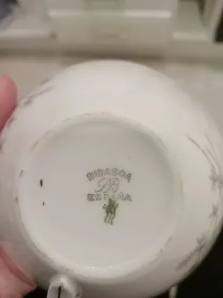 Juego 6 Tazas y Platos Porcelana Dorada