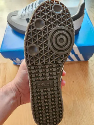 Zapatillas Adidas Samba. Talla 38. Blanco. NUEVAS