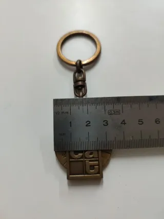 Llavero bronce antiguo conmemorativo