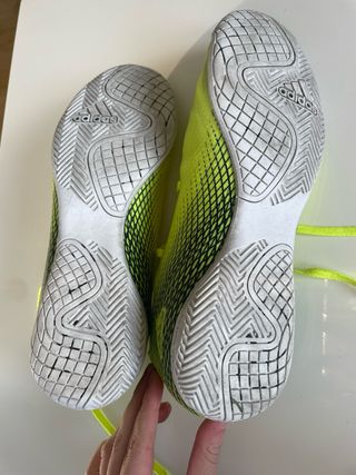 Zapatos de fútbol sala Adidas verdes y negros