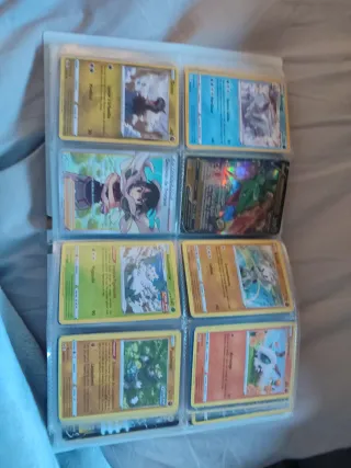 Variedad de cartas Pokémon