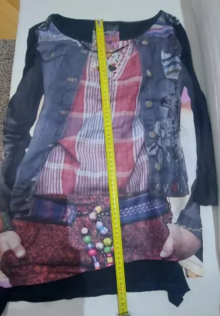 Camiseta Desigual Estampada Manga Larga