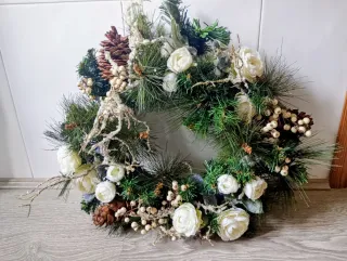 Corona Navideña Verde y Blanca