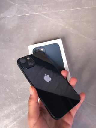 iPhone 13 Negro 84% Batería Caja