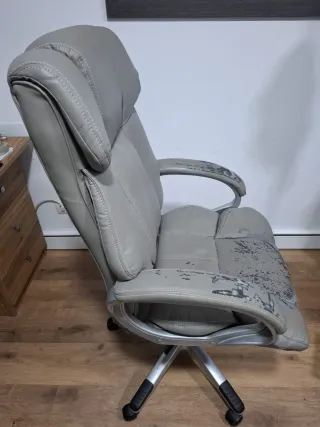 2 Sillas de Oficina Gris y Negra.