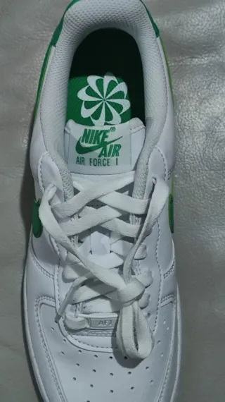 Nike Air Force 1 Verde y Blanco