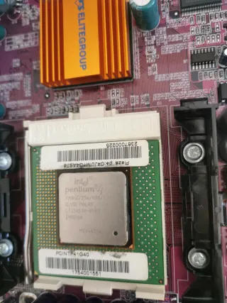 Placa Mãe ECS P4VXAS Socket 423 + P4 1.4