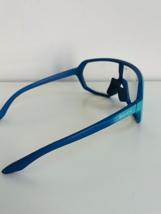 Gafas de sol fotocromáticas nuevas