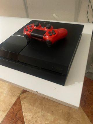 Consola PS4 + Mando Rojo