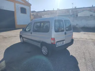 Peugeot Partner 2011