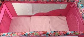 Cuna de viaje  tuc tuc con colchón