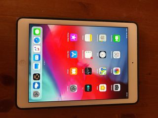 Apple iPad Air Bianco
