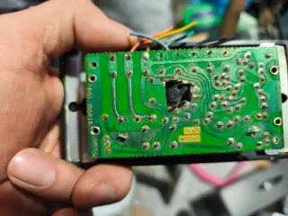 Regulador EGI 3314 y Altavoz Amplifon 3504