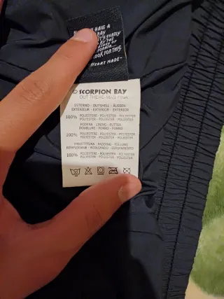 Piumino Scorpion Bay Nero con Stampa Scorpione