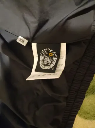 Piumino Scorpion Bay Nero con Stampa Scorpione