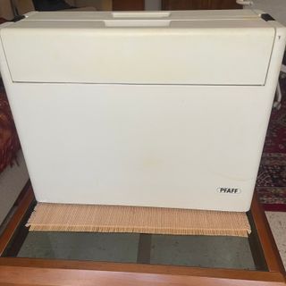 Máquina de coser PFAFF 1222