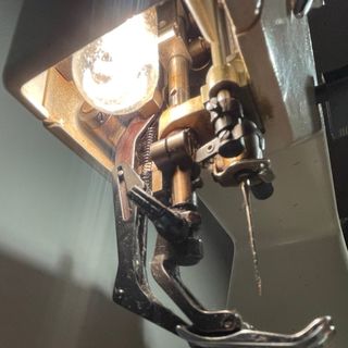 Máquina de coser PFAFF 1222