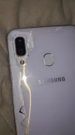 Samsung Galaxy A30 64GB blanco con funda